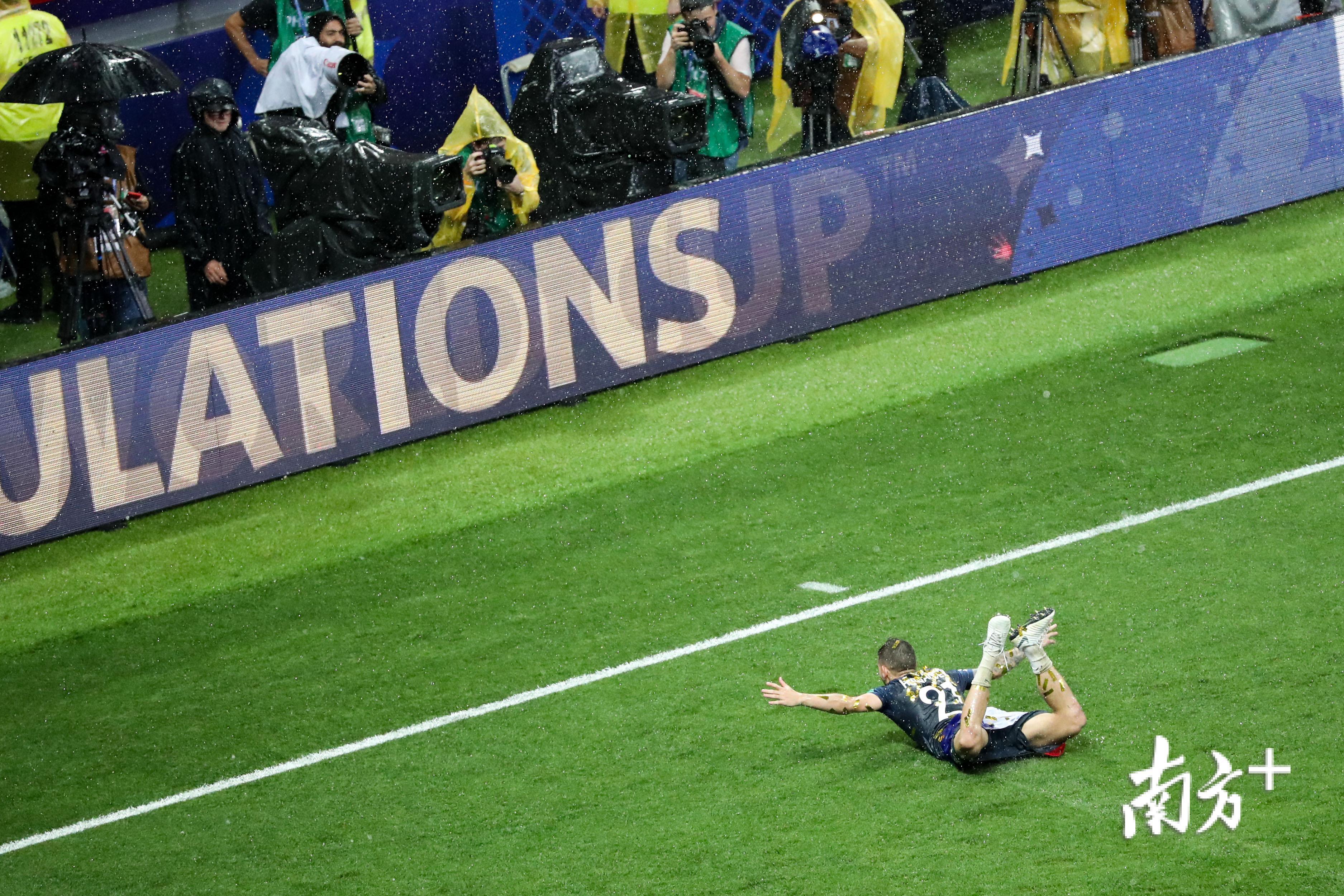 北美杯女篮比赛决出冠军,法国队率先闯入决赛的是谁