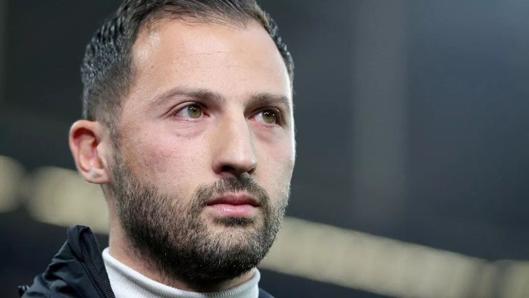 包含沙尔克新帅上任,球队未来发展蒙上问号的词条 包含沙尔克新帅上任,球队未来发展蒙上问号的词条