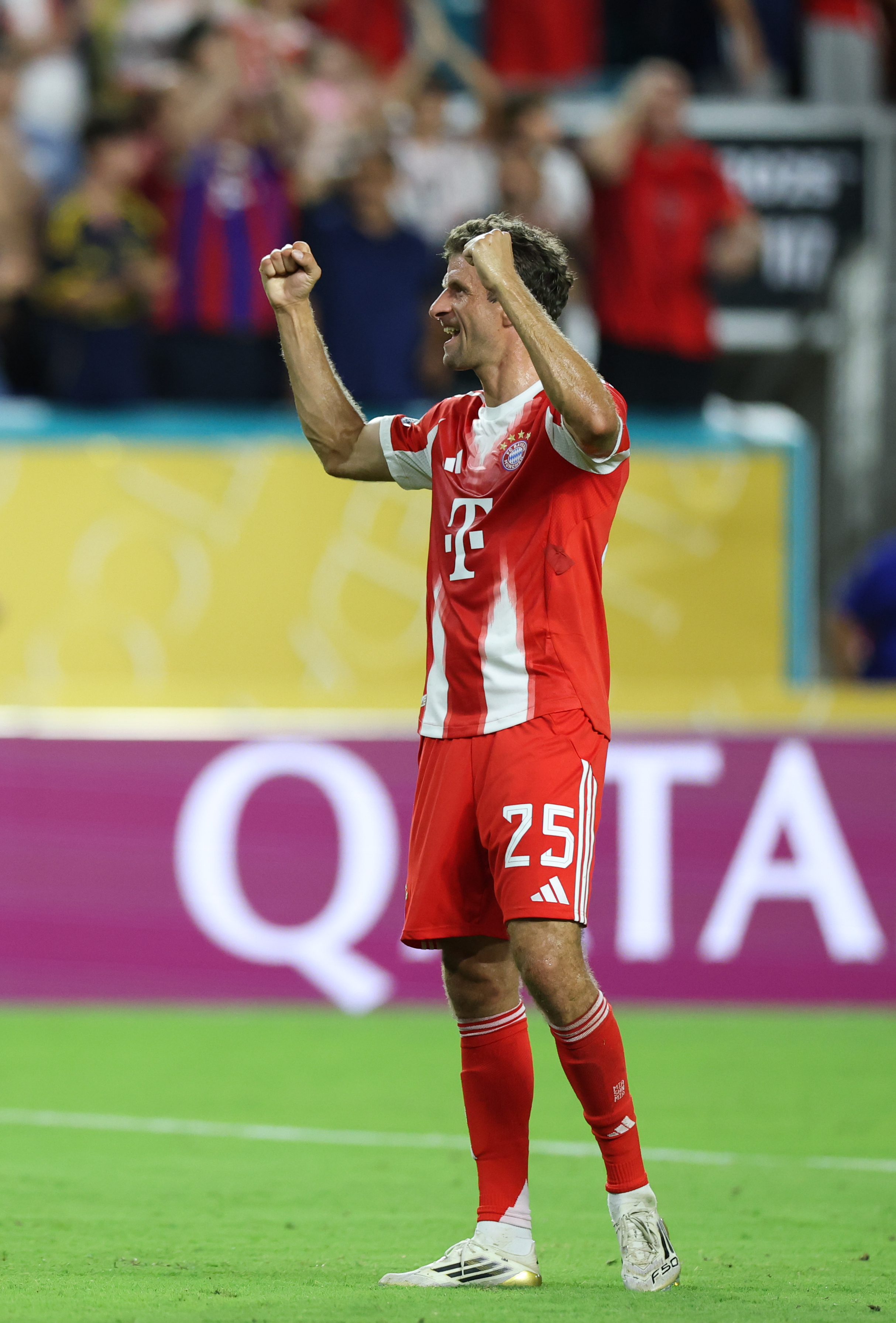 拜仁慕尼黑队员表现出色，率队取胜的简单介绍