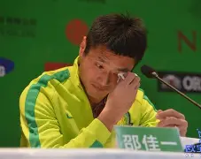 比赛中球队打出金左脚表现获得胜利(足球金左脚是谁)
